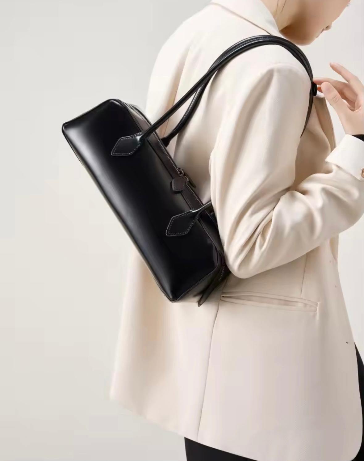 BORSA VITTORIA