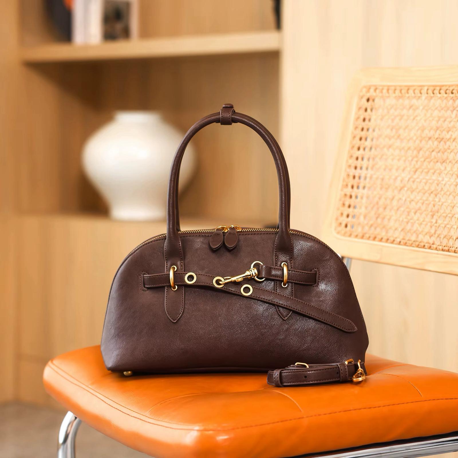 BORSA INES